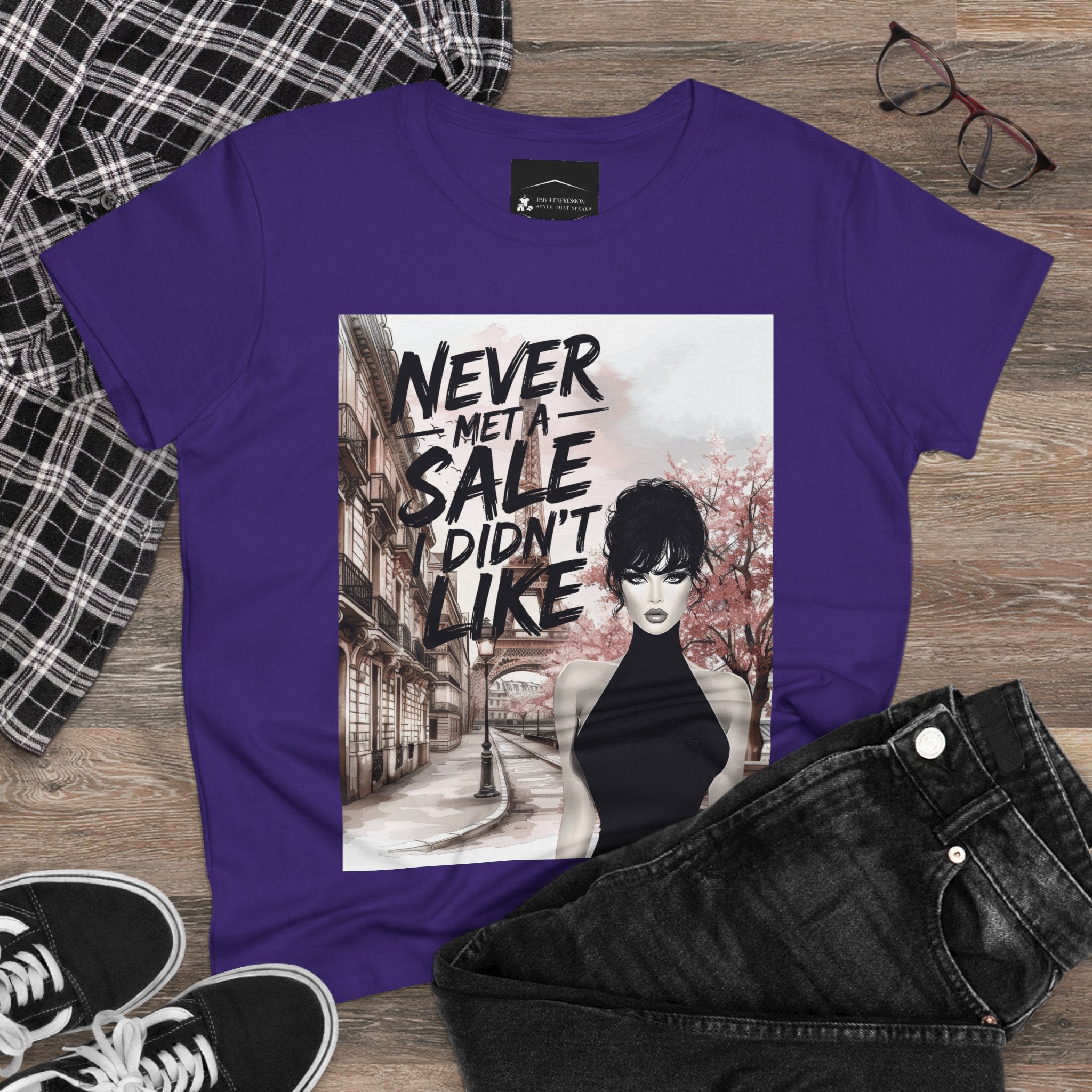 Graphic Tee — 'Never Met a Sale I Didn't Like' Women's Fashion T-Shirt